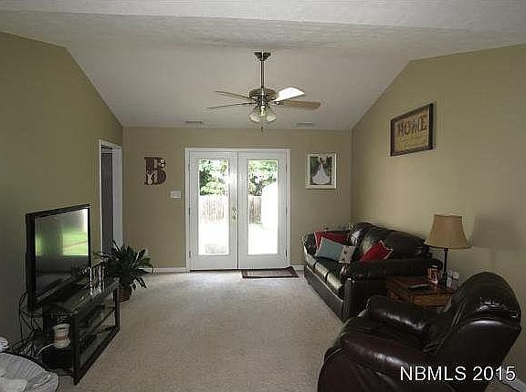 2nd image of 138 Oakley Dr