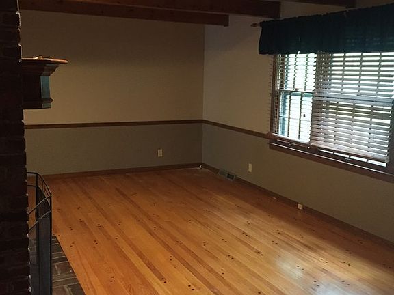 3rd image of 8737 Greeley Dr