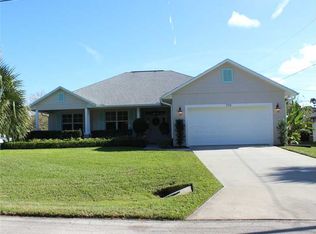 702 Cavern Ter, Sebastian, FL 32958