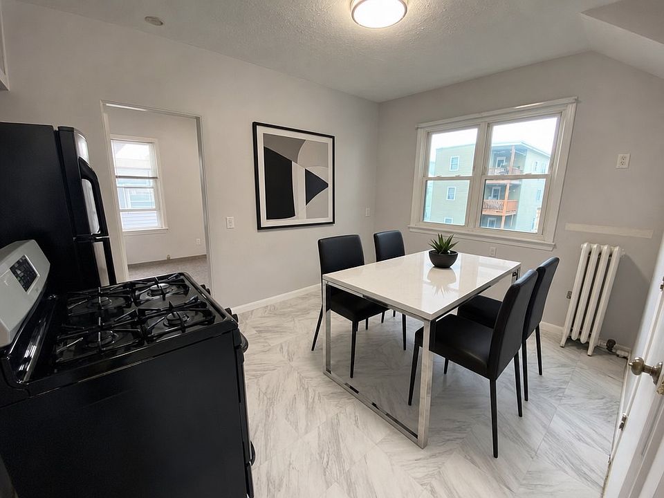1st image of 33 Everett Ave #1