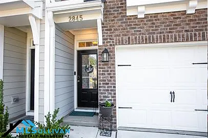 4 bed, 3.5 bath, 2164 sqft, $2,295 — Photo 3