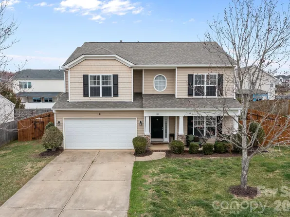 135 Spring Meadows Dr, Lincolnton, NC 28092
