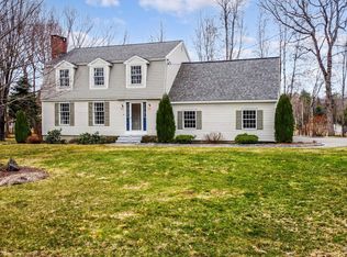 18 Woodlawn Dr, Winslow, ME 04901