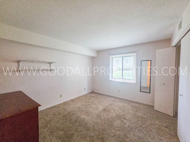 9523 University Ave #6 — Photo 9