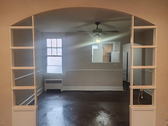 4th image of 101 W Godfrey Ave