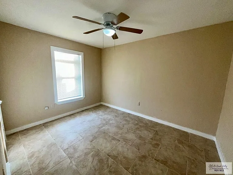 1485 E Stenger St — Photo 16