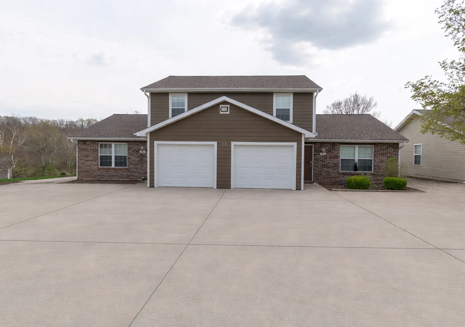 East Ridge Park Duplex — Photo 1