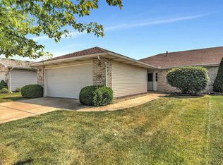 749 Blue Jay Way, Dyer, IN 46311