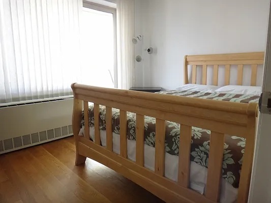 Rented by KVNY Soho | media 32