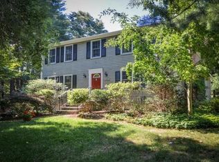 689 Central St, Holliston, MA 01746