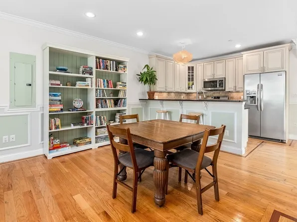 24 Custer St #1, Boston, MA 02130