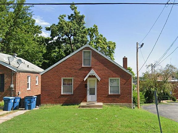4th image of 7136 Lillian Ave