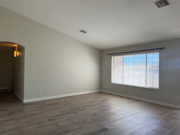 708 E Cloud Rd, Phoenix, AZ 85086