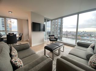 1438 Richards St, Vancouver, BC V6Z 3B8