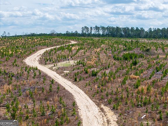 4th image of 3 Laurel Branch Rd