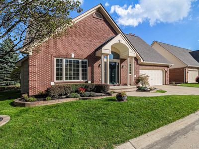 16583 Waverly Cir, Clinton Township, MI, 48038
