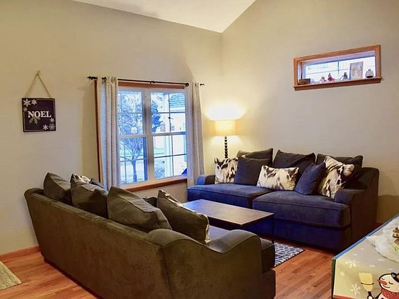 5th image of 467 Molane Ave