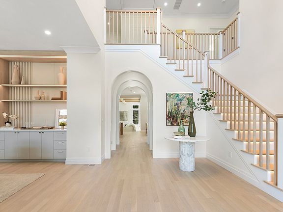 4th image of 4 Percy Rd