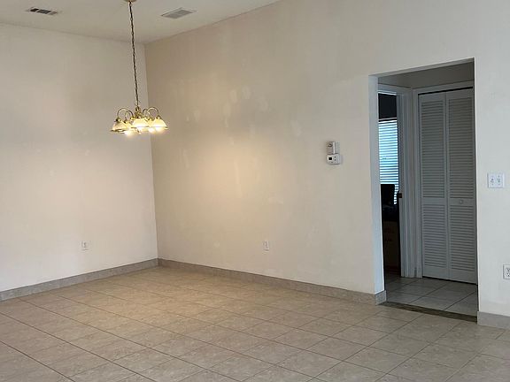 3rd image of 9595 Amarante Cir Unit 8
