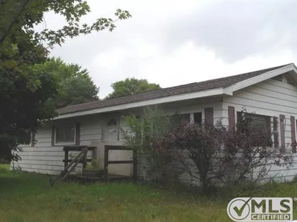 6530 N Geneva Rd, Coleman, MI 48618