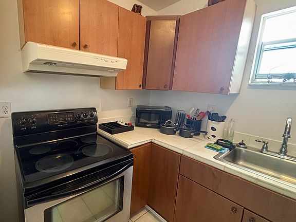 4th image of 1632 Liberty St #2