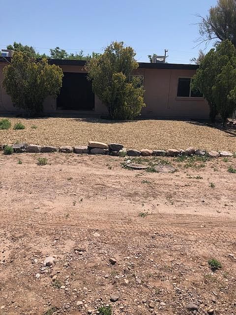 1st image of 1008 Leroy Pl