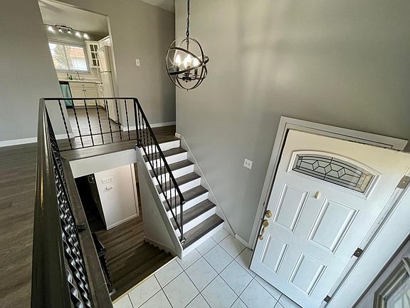 4th image of 10304 Parkman Dr