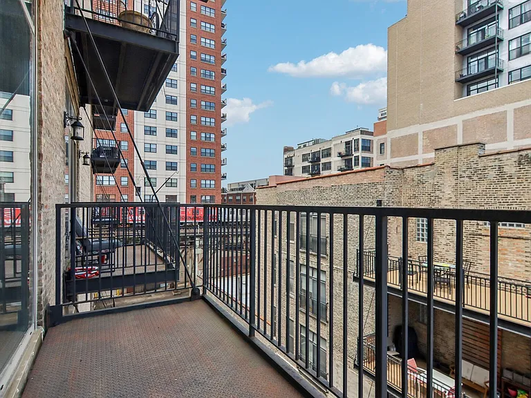 1528 S Wabash Ave #405 — Photo 14