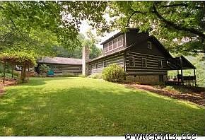 2nd image of 34 Hackberry Ln