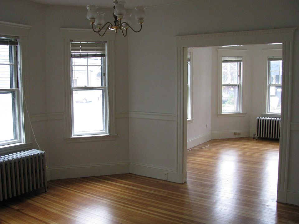 1st image of 77 Marlboro St #1