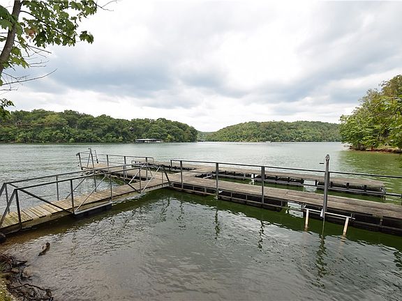 2nd image of Coose Hollow Ln