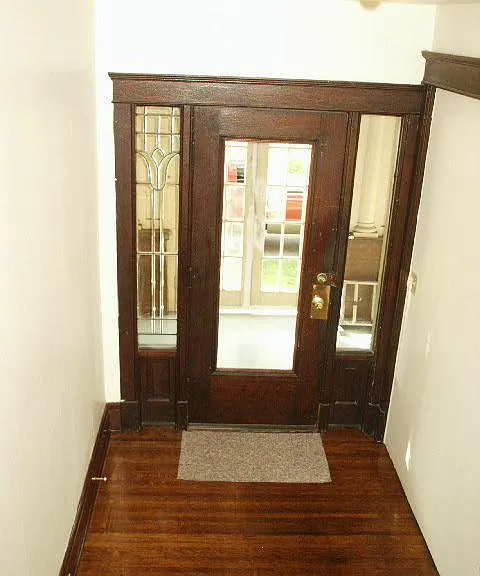 711 W 7th St #B — Photo 2