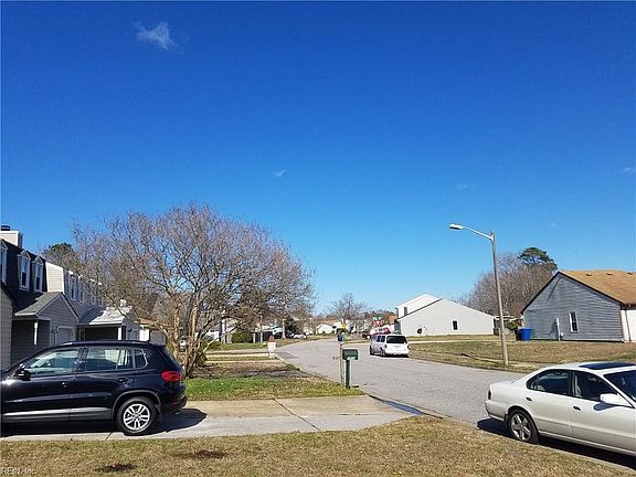 2nd image of 1505 Bridle Creek Blvd
