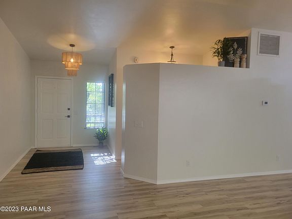 2nd image of 1589 Sierry Peaks Dr