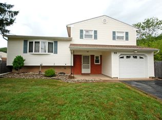 55 Calvert Ave E, Edison, NJ 08820