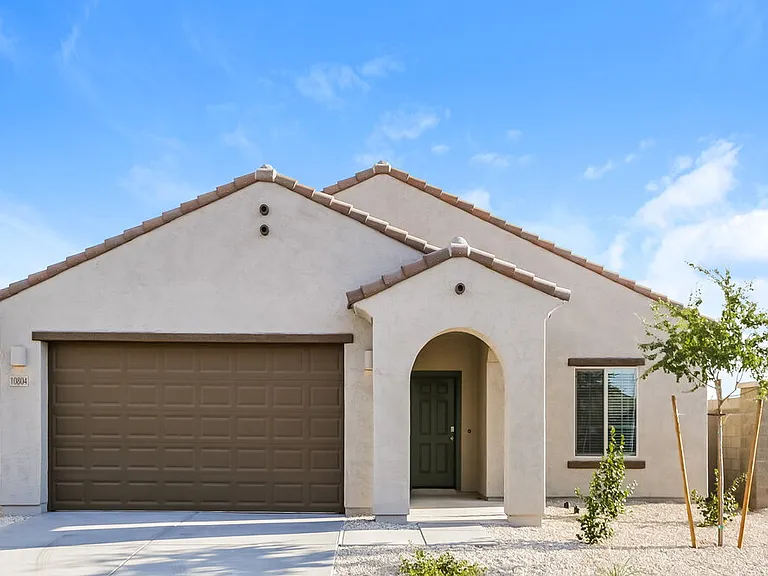 10804 W Bloch Rd — Photo 1