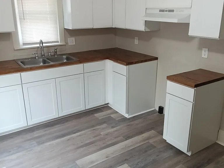1050 Jackson Blvd — Photo 18
