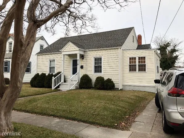 218 E Ocean Ave, Norfolk, VA 23503