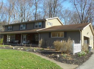125 Woodview Dr, Cortland, OH