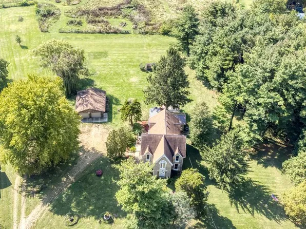 1125 Inlet Rd, Lee Center, IL 61331