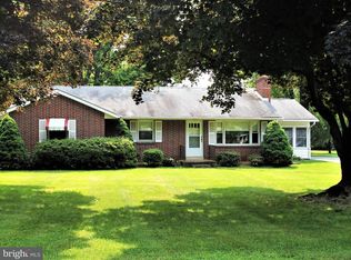 5 Circle Dr, Carlisle, PA 17015