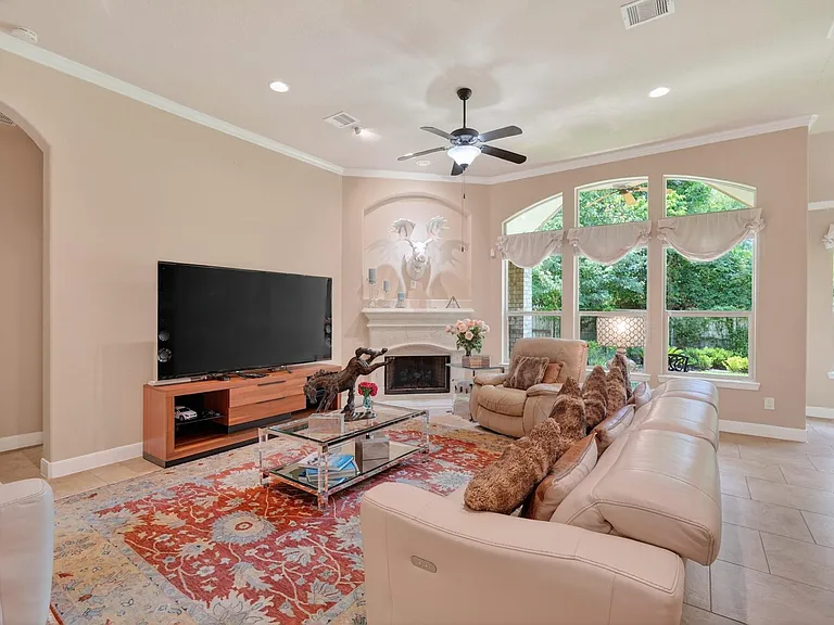 55 S Victoriana Cir — Photo 13