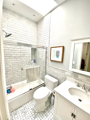 Rented by Lang Realty LLC | media 21