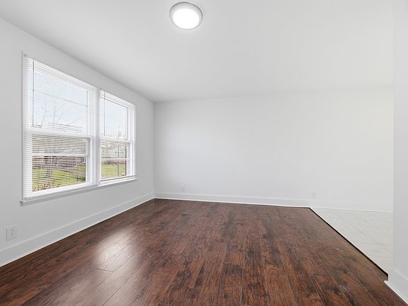 5th image of 731 McPherson Dr