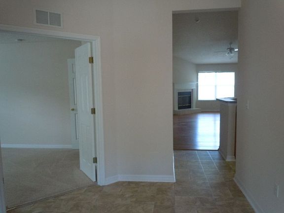 2nd image of 13 Raemond Ln
