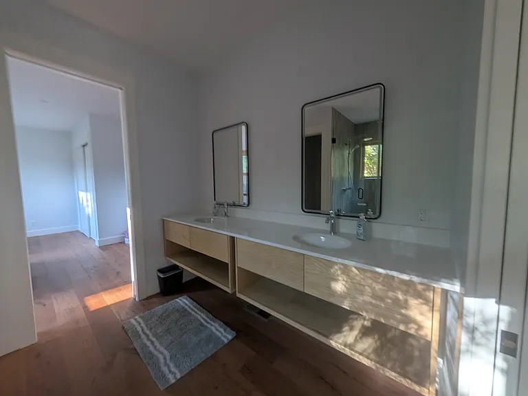 364 Armadale Rd — Photo 44