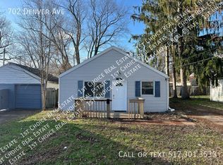 702 Denver St, Lansing, MI 48910