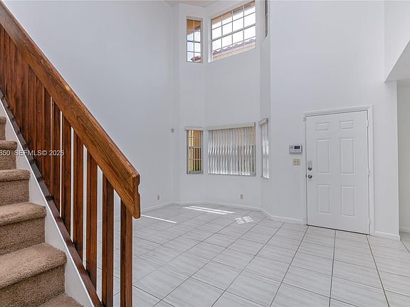 2nd image of 2592 W Saratoga Dr