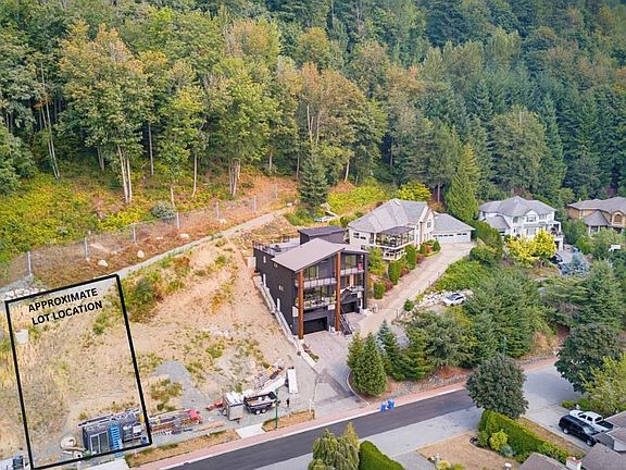2nd image of 36228 Sandringham Dr #2