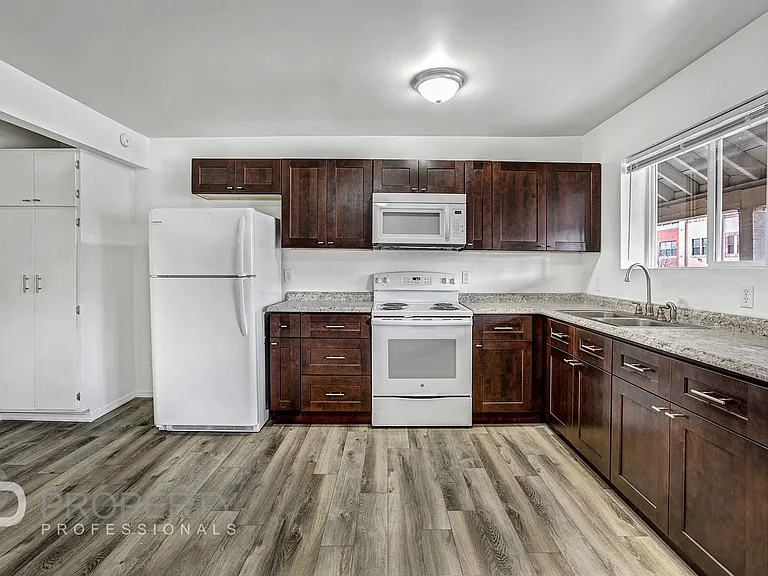 777 Main St #9 — Photo 8